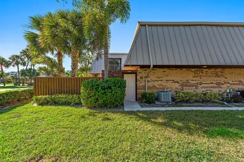 1420 Ocean Way Jupiter FL 33477