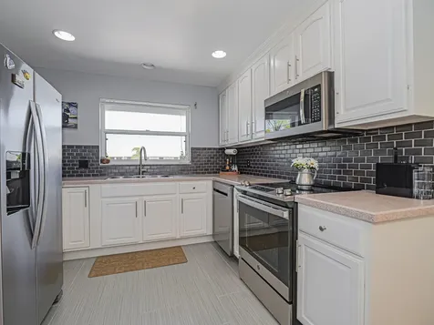 675 W Lake Jasmine Circle Vero Beach FL 32962