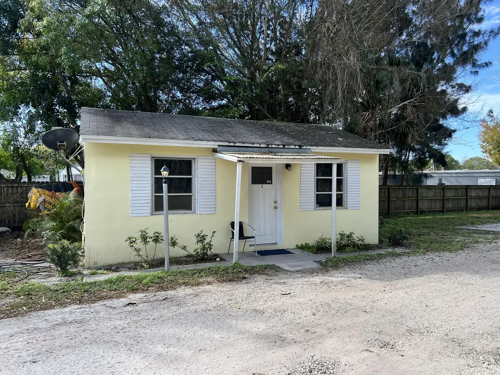3261 S Us Highway 1 Fort Pierce FL 34982