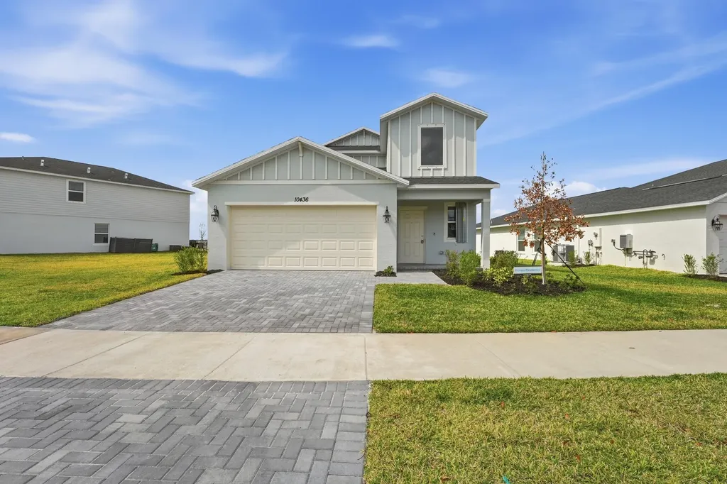 10436 NW Suncrest Loop Port Saint Lucie FL 34987