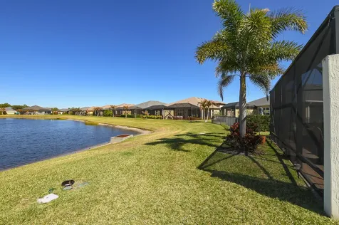 12819 Sw Lake Fern Circle Port Saint Lucie FL 34987