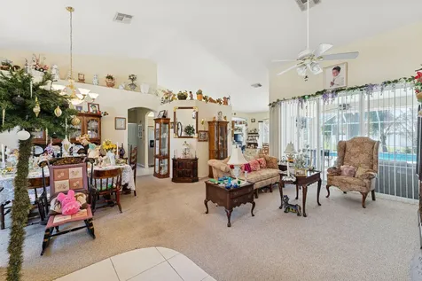 2102 Se Herron Avenue Port Saint Lucie FL 34952