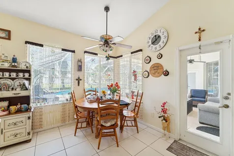 2102 Se Herron Avenue Port Saint Lucie FL 34952