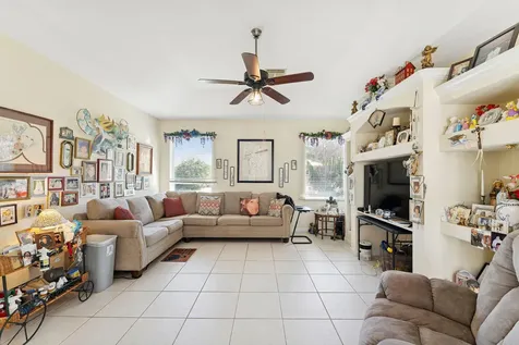 2102 Se Herron Avenue Port Saint Lucie FL 34952
