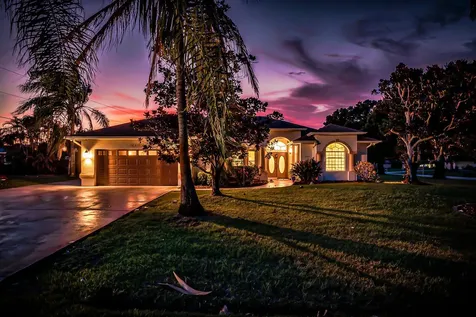2102 Se Herron Avenue Port Saint Lucie FL 34952