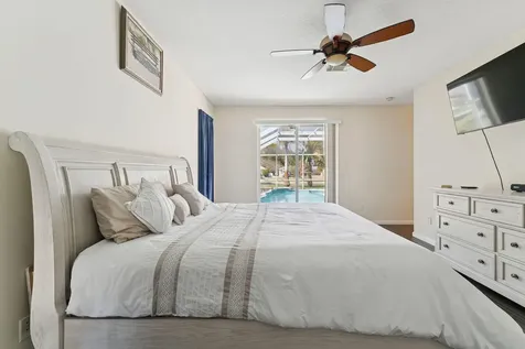 2102 Se Herron Avenue Port Saint Lucie FL 34952