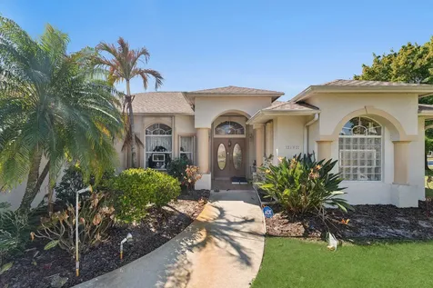 2102 Se Herron Avenue Port Saint Lucie FL 34952