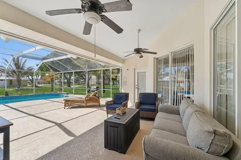 2102 Se Herron Avenue Port Saint Lucie FL 34952