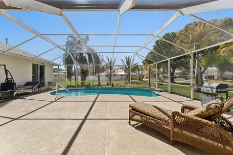 2102 Se Herron Avenue Port Saint Lucie FL 34952