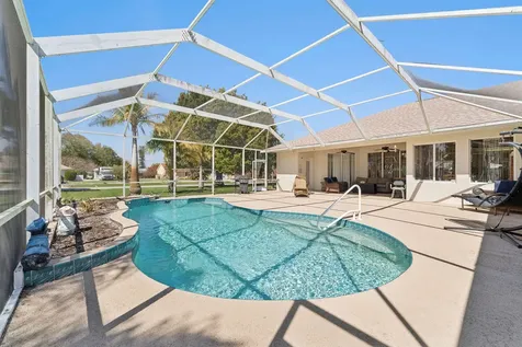 2102 Se Herron Avenue Port Saint Lucie FL 34952