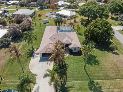 2102 Se Herron Avenue Port Saint Lucie FL 34952