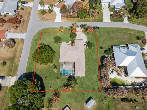 2102 Se Herron Avenue Port Saint Lucie FL 34952