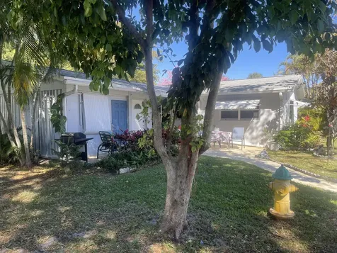 3123 SW Natura Avenue Deerfield Beach FL 33441