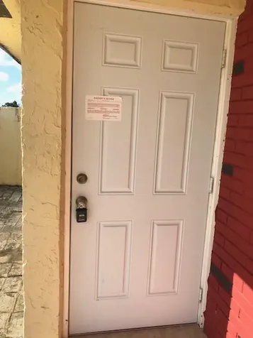 726 Sw 73rd Avenue North Lauderdale FL 33068