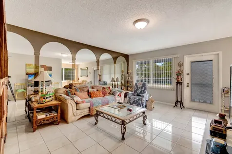 51 Ventnor C Deerfield Beach FL 33442