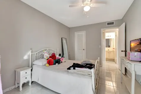 51 Ventnor C Deerfield Beach FL 33442