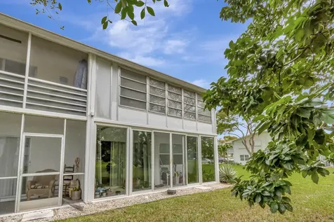 51 Ventnor C Deerfield Beach FL 33442