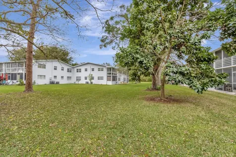 51 Ventnor C Deerfield Beach FL 33442
