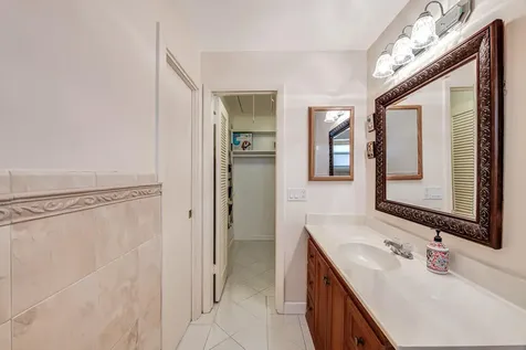 7206 W Oakridge Circle Lake Worth FL 33462