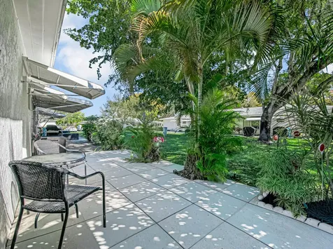 7206 W Oakridge Circle Lake Worth FL 33462