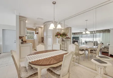 7206 W Oakridge Circle Lake Worth FL 33462