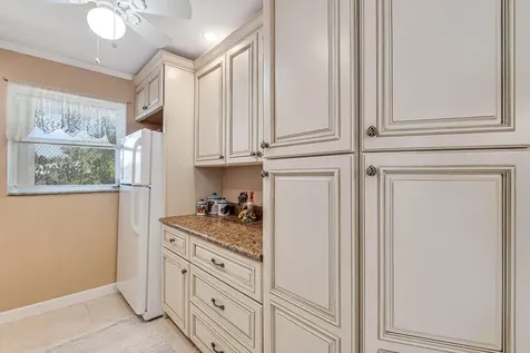 7206 W Oakridge Circle Lake Worth FL 33462