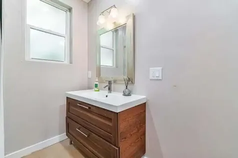 11 SW 4th Street Delray Beach FL 33444
