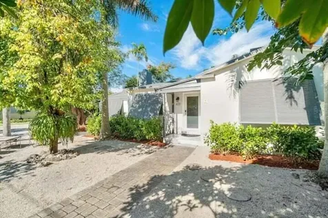 11 SW 4th Street Delray Beach FL 33444