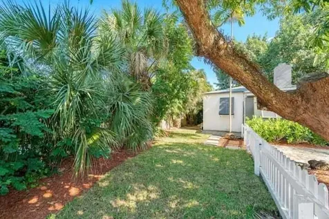 11 SW 4th Street Delray Beach FL 33444