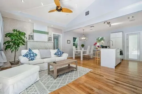 11 SW 4th Street Delray Beach FL 33444
