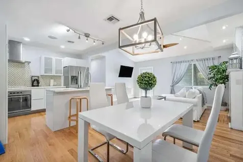 11 SW 4th Street Delray Beach FL 33444