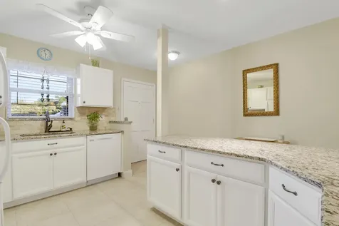 2929 Se Ocean Boulevard Stuart FL 34996