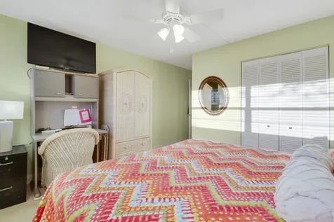 2929 Se Ocean Boulevard Stuart FL 34996