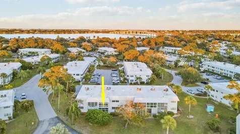 2929 Se Ocean Boulevard Stuart FL 34996
