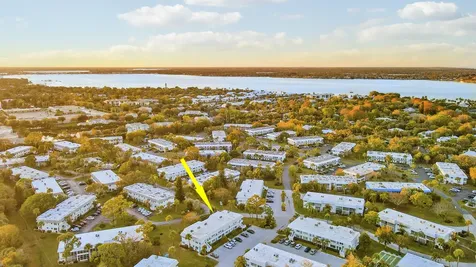 2929 Se Ocean Boulevard Stuart FL 34996