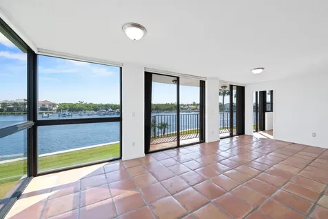 899 Jeffery Street Boca Raton FL 33487