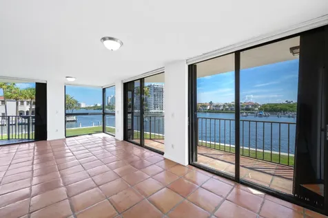 899 Jeffery Street Boca Raton FL 33487