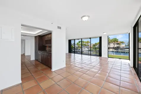 899 Jeffery Street Boca Raton FL 33487