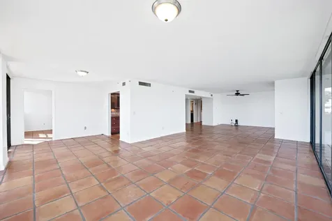 899 Jeffery Street Boca Raton FL 33487
