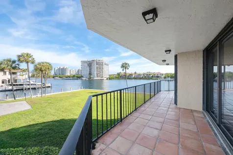 899 Jeffery Street Boca Raton FL 33487