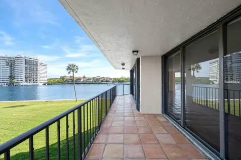 899 Jeffery Street Boca Raton FL 33487