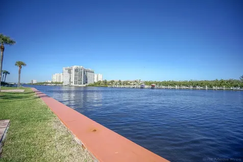 899 Jeffery Street Boca Raton FL 33487