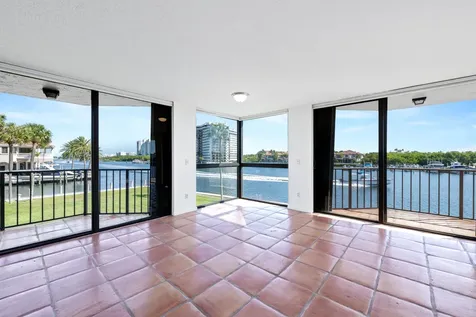 899 Jeffery Street Boca Raton FL 33487