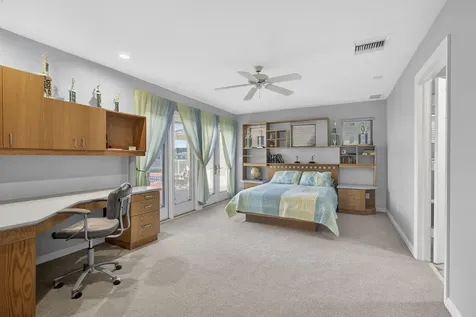 5564 Whirlaway Road Palm Beach Gardens FL 33418