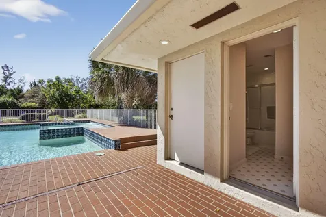 5564 Whirlaway Road Palm Beach Gardens FL 33418