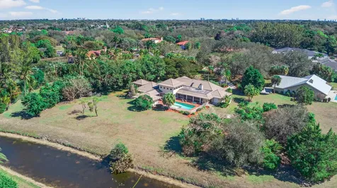 5564 Whirlaway Road Palm Beach Gardens FL 33418