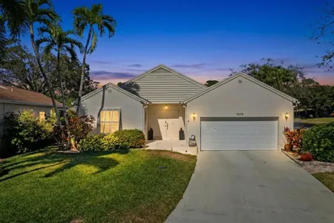 7676 Kings Ride Boynton Beach FL 33436