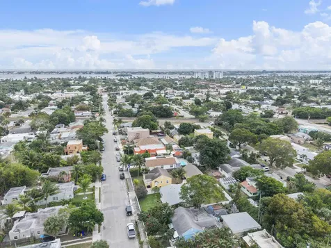 608 El Vedado West Palm Beach FL 33405