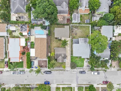 608 El Vedado West Palm Beach FL 33405