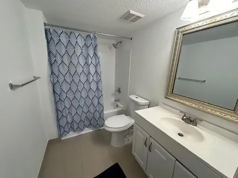 401 Villa Circle Boynton Beach FL 33435
